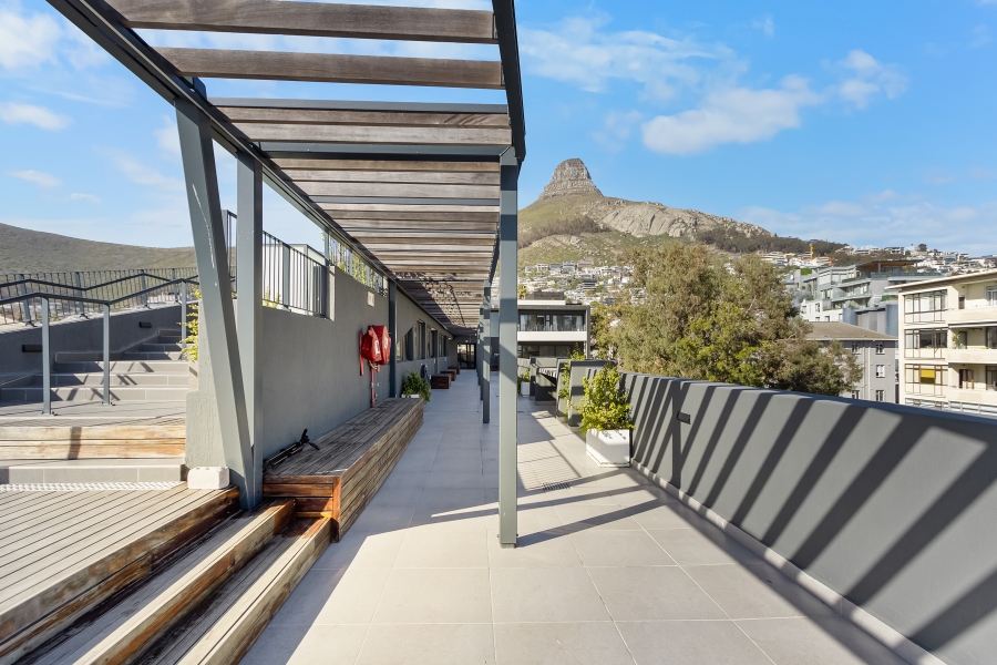 2 Bedroom Property for Sale in Sea Point Western Cape